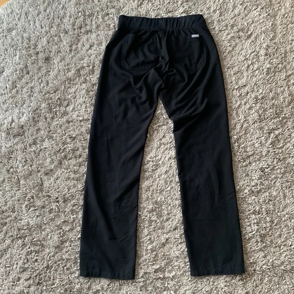 FIGS Scrub Bottoms Black - Picture 3 of 7